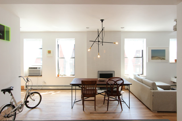 Park Slope Residence - Dining Room + Fireplace moderno-comedor