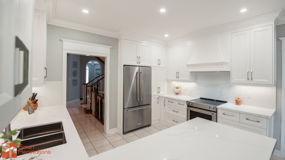 Kitchen - kitchen idea in Toronto