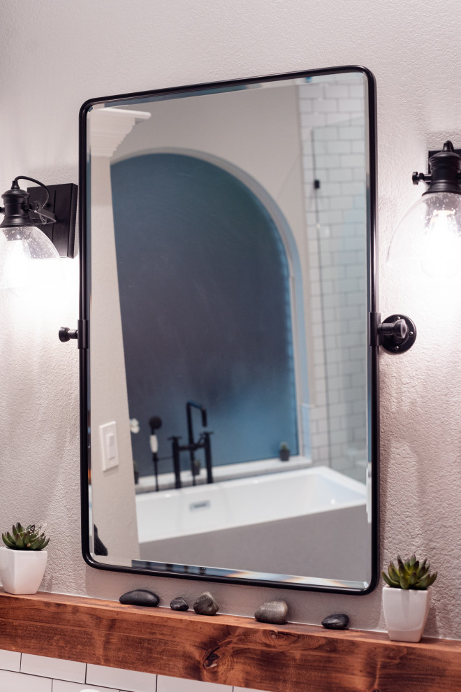 English Chestnut | Master Bathroom