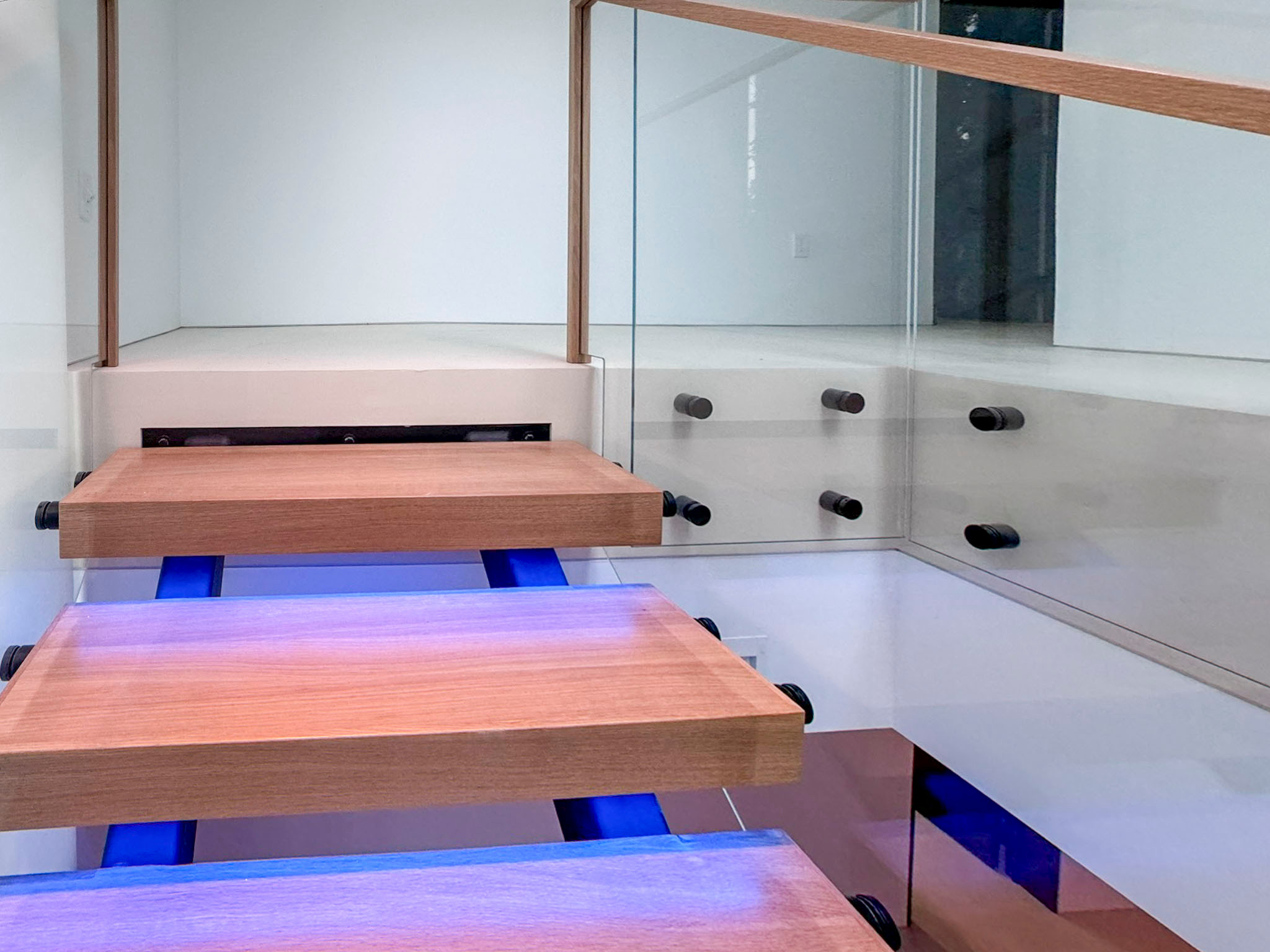 126_Visually Open and Light Contemporary Staircase, Mclean, VA 22102