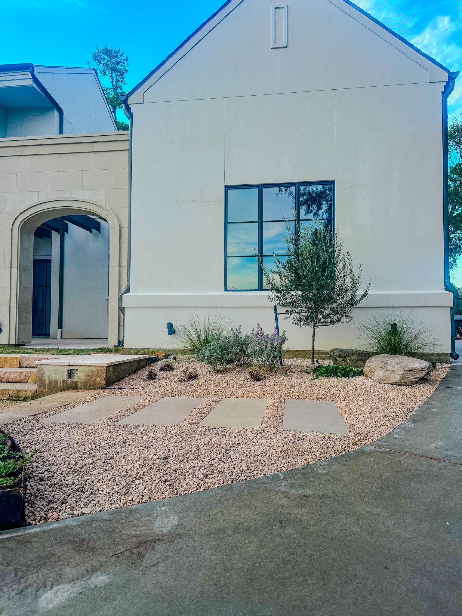Modern Mediterranean Style Landscape