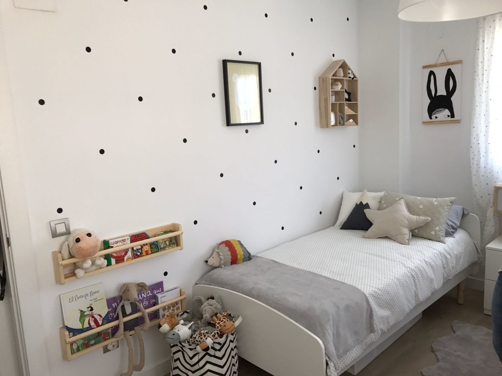 Design ideas for a scandinavian kids' room in Valencia.