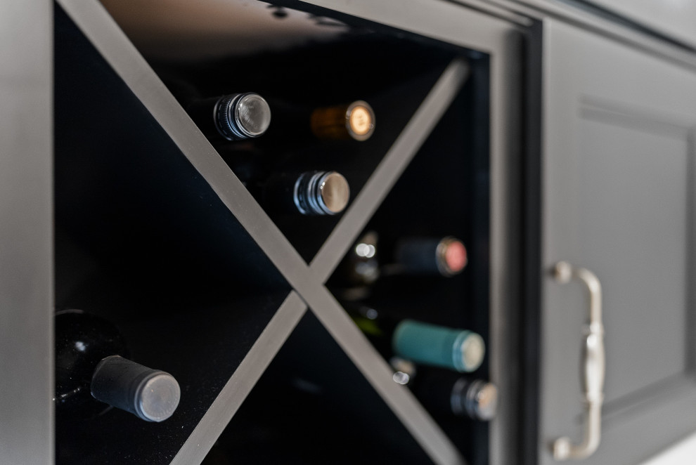 Black Flat-Panel Cabinets | Luxury Wet Bar