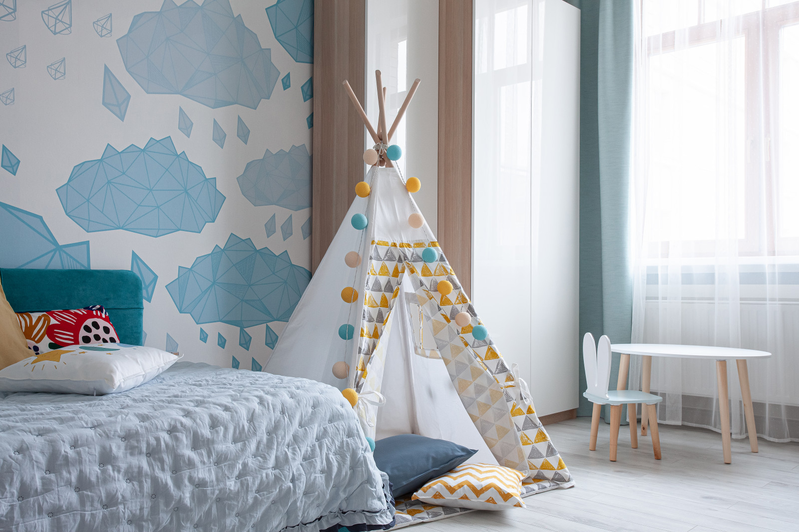 Квартира для семьи с тремя дочерьми в Санкт-Петербурге (фото)