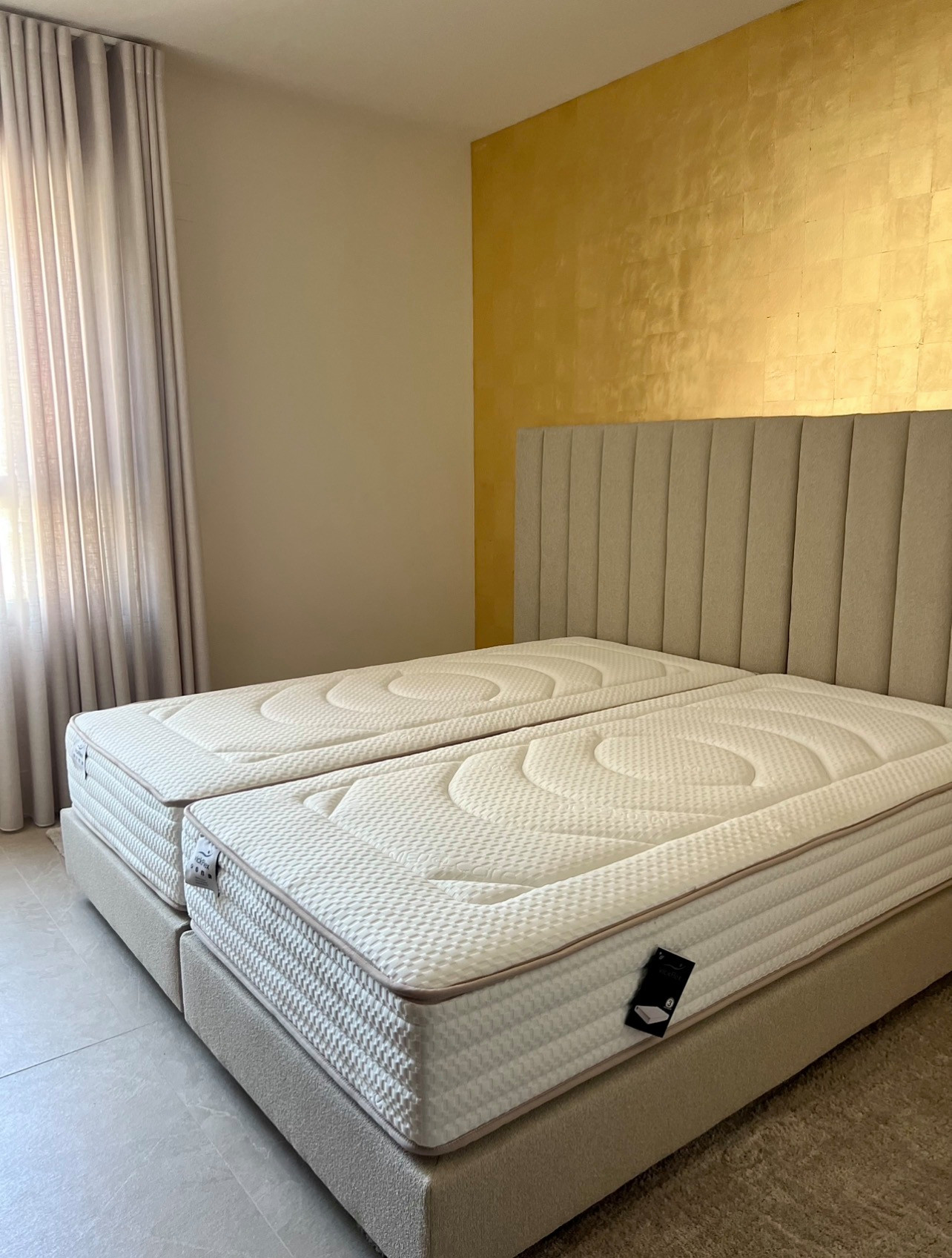 BEDS & HEADBOARDS