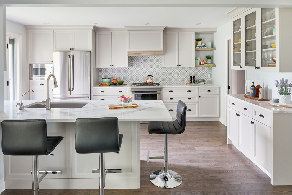 Inspiration for a transitional kitchen remodel in Toronto
