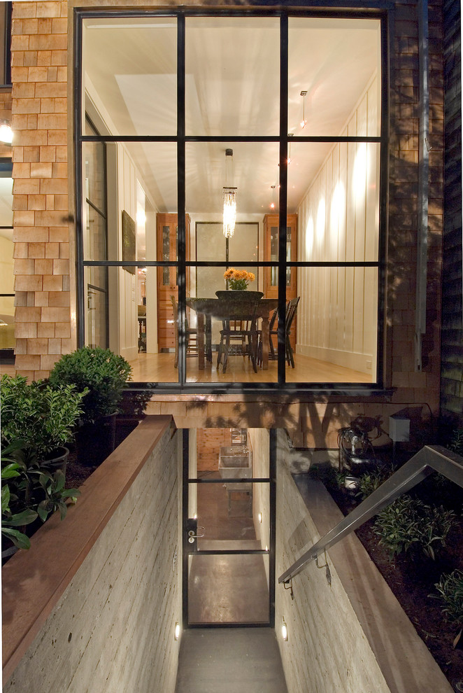 Inspiration for a contemporary entryway in New York.