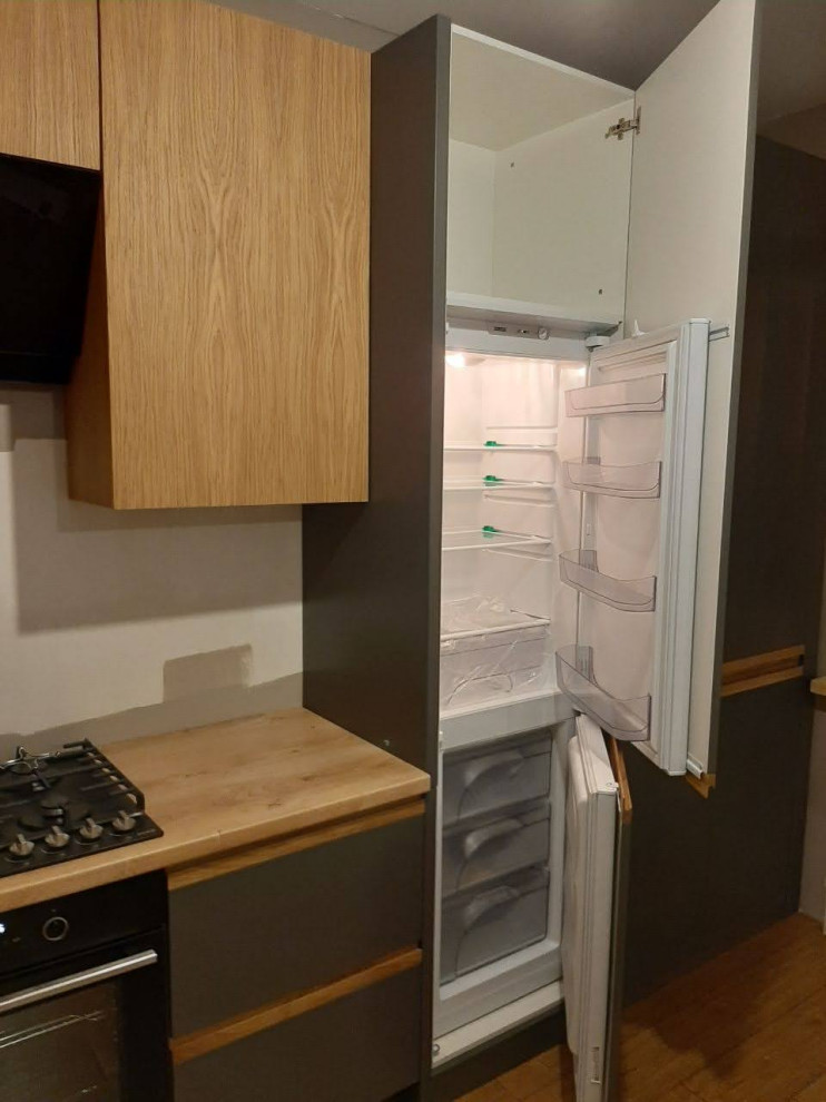 Кухня с интегрированными ручками из массива