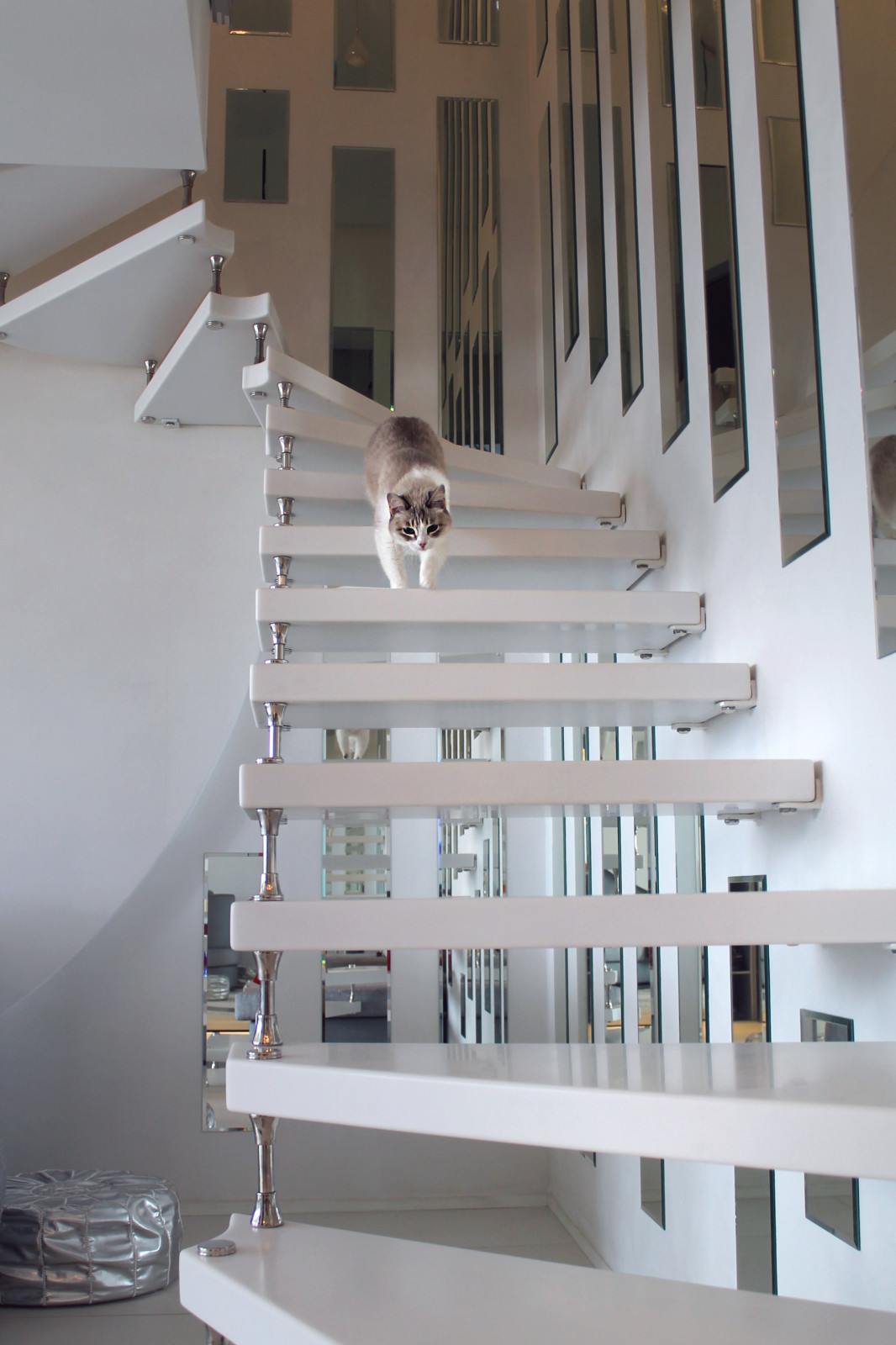 Лестница для маленькой квартиры