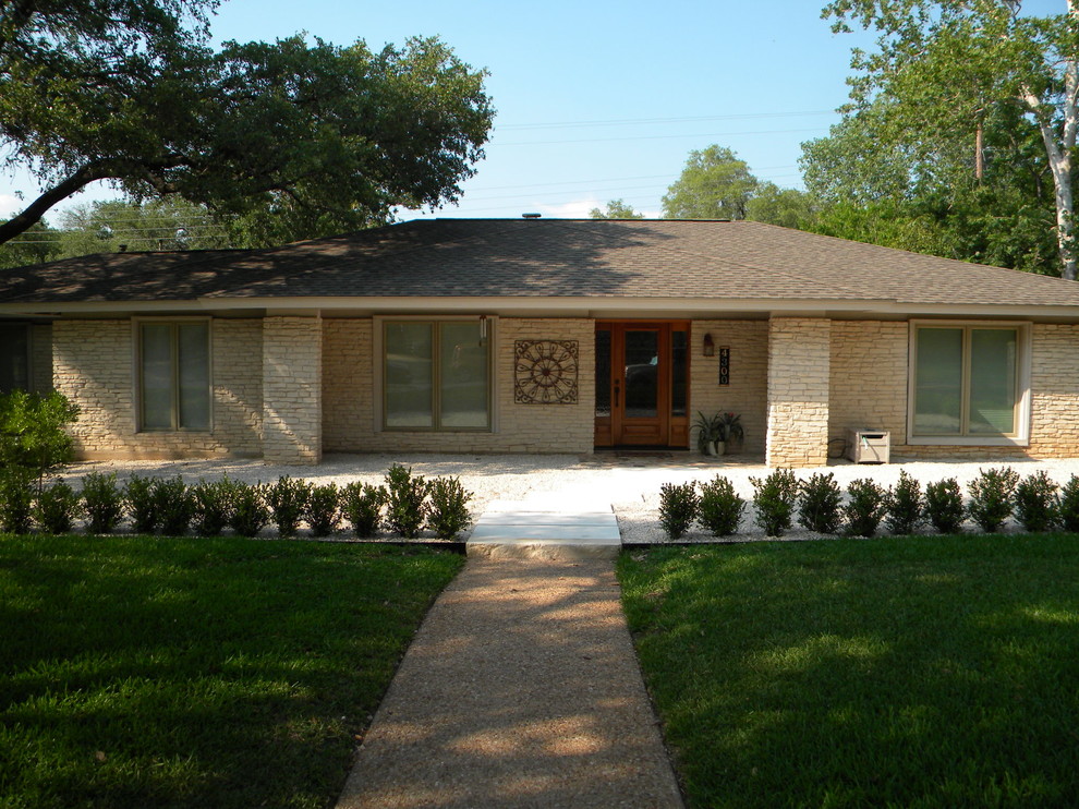 Simple front and side yards