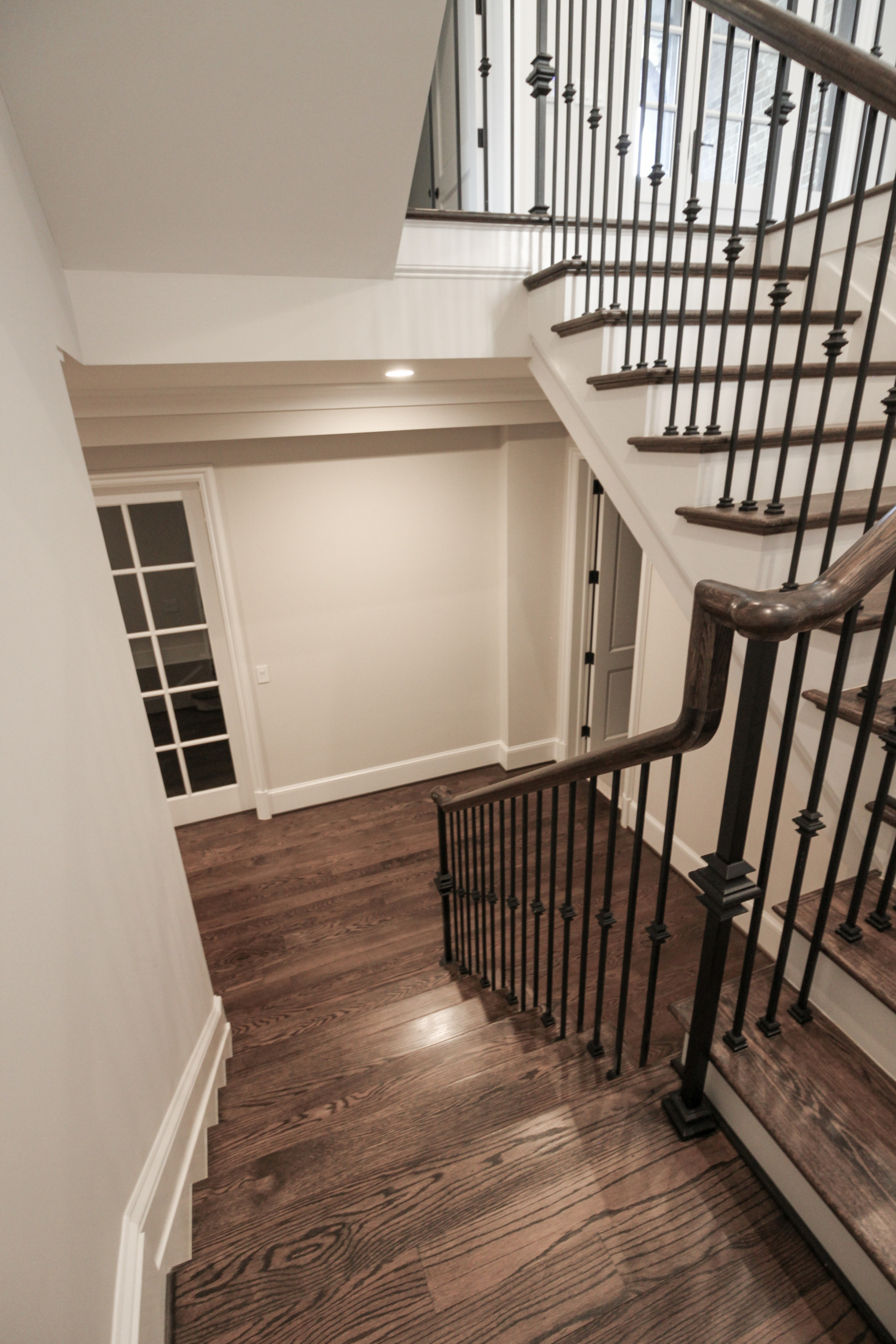 86_ Gorgeous Floating Curved Staircase, McLean VA 22066