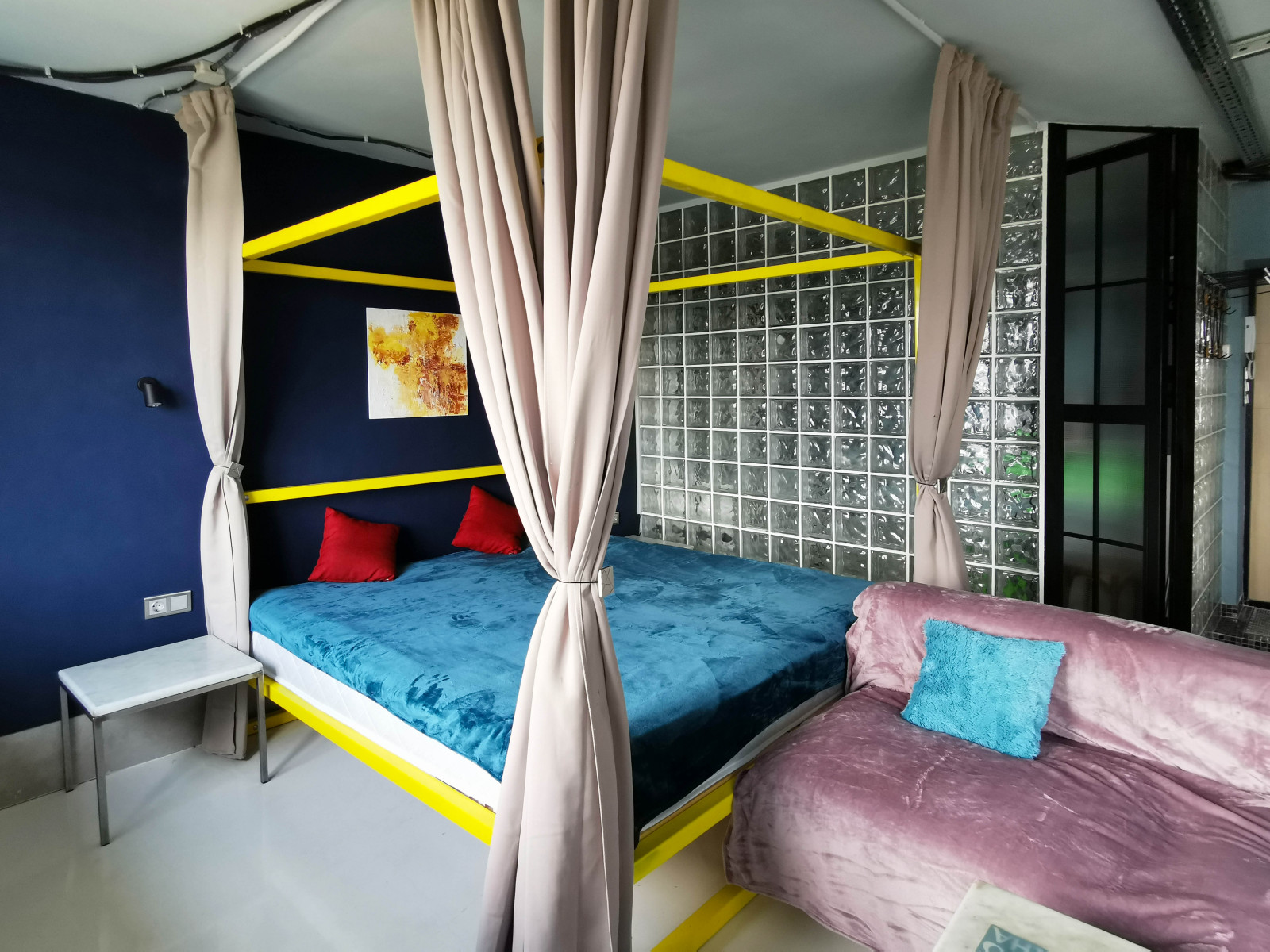 Студия лофт на Неве