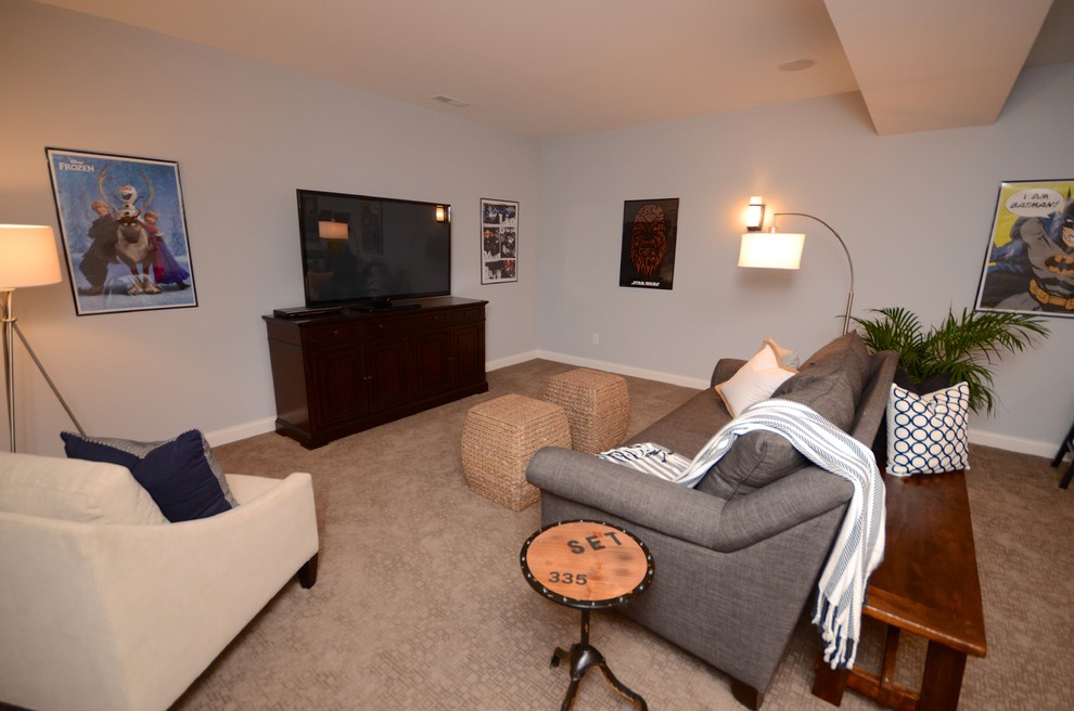 Inspiration for a transitional family room remodel in Cincinnati