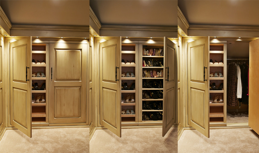 This is an example of a mediterranean storage and wardrobe in Chicago.