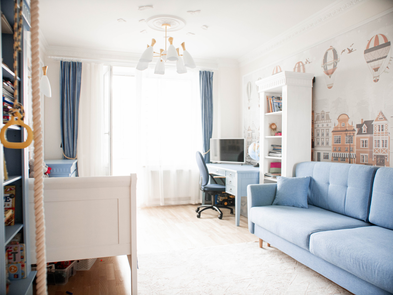 Детская для мальчика в синих тонах