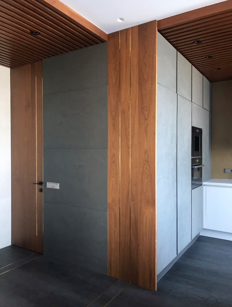 Двери в скрытом коробе Fondo, в проекте Марины Неллиной