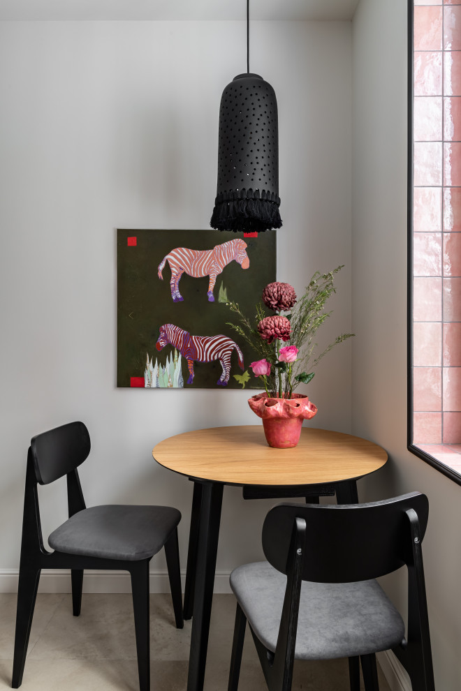 Уютная однокомнатная квартира с большим окном