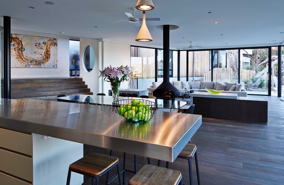 Inspiration for a modern home design remodel in Melbourne