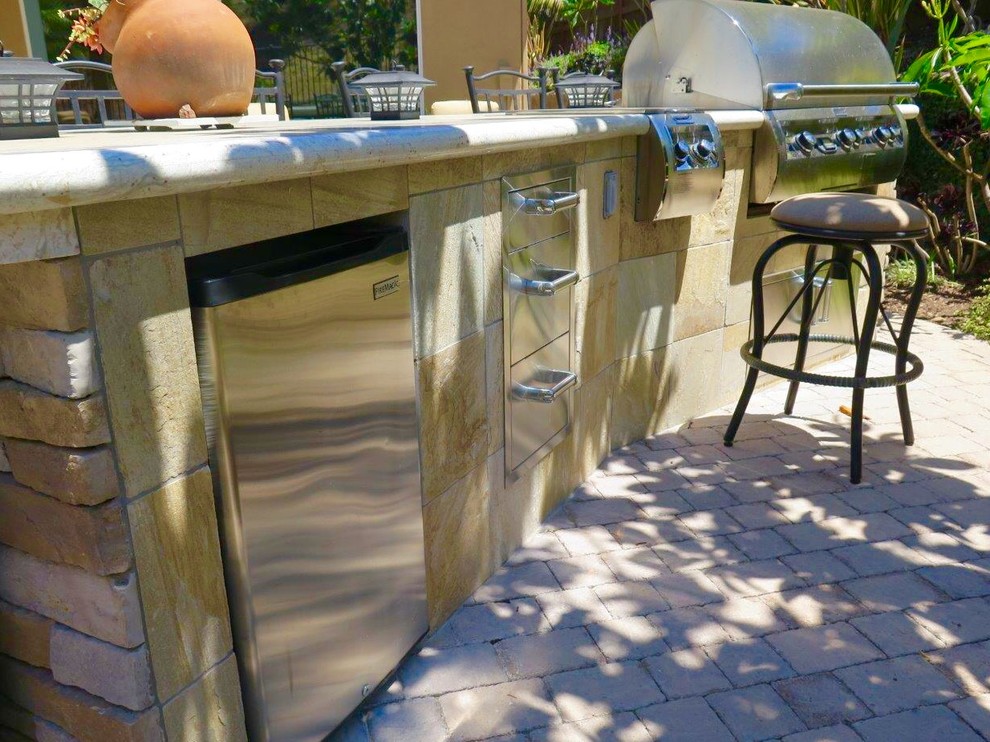 Inspiration for a mediterranean landscaping in San Diego.