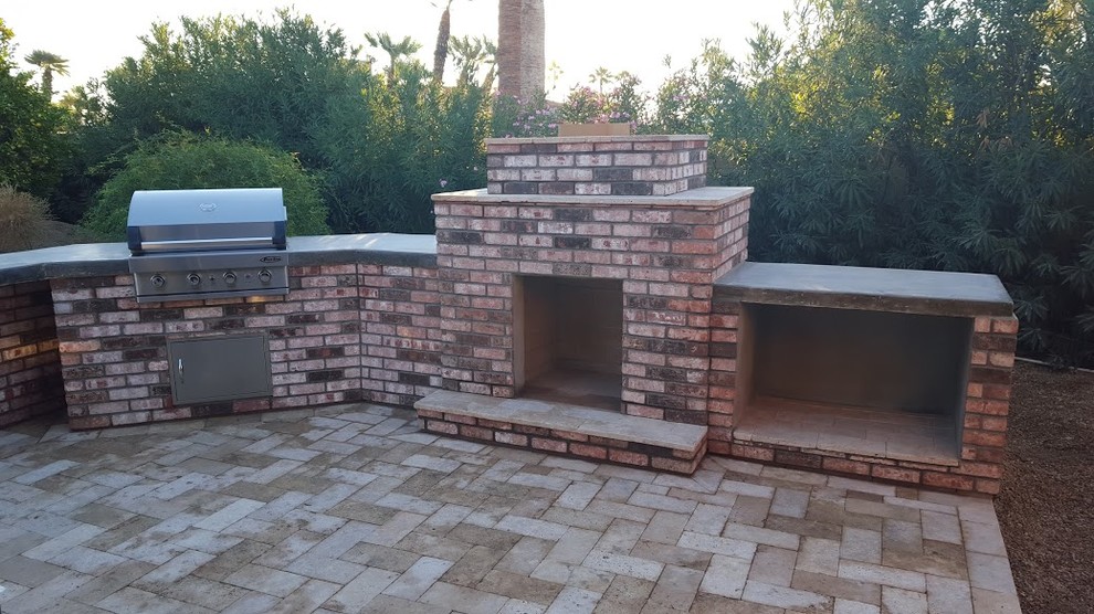 Inspiration for a rustic patio remodel in Phoenix