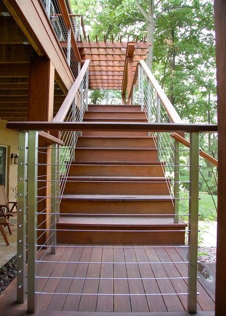Deck contemporary-staircase
