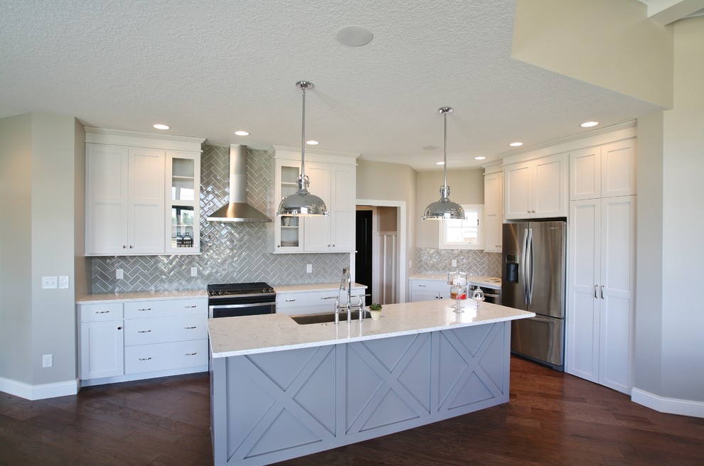Kitchen - kitchen idea in Chicago