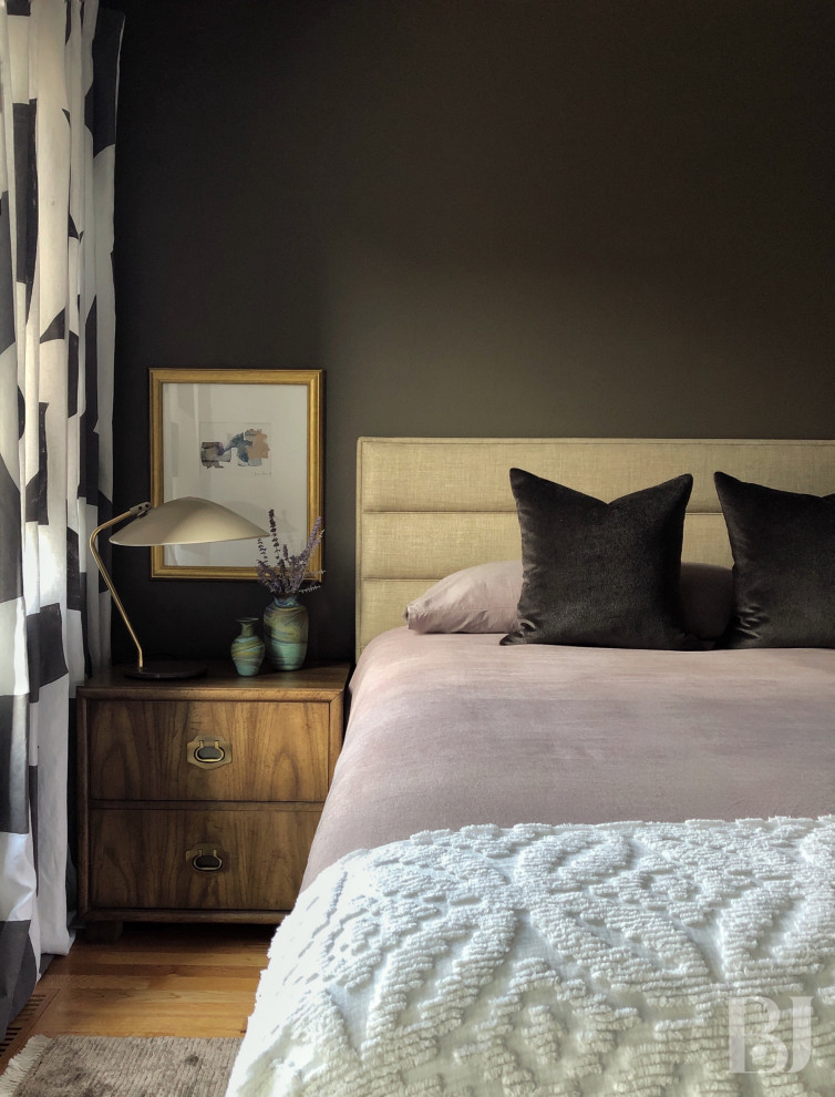 Inspiration for a contemporary master bedroom in Chicago with brown walls.