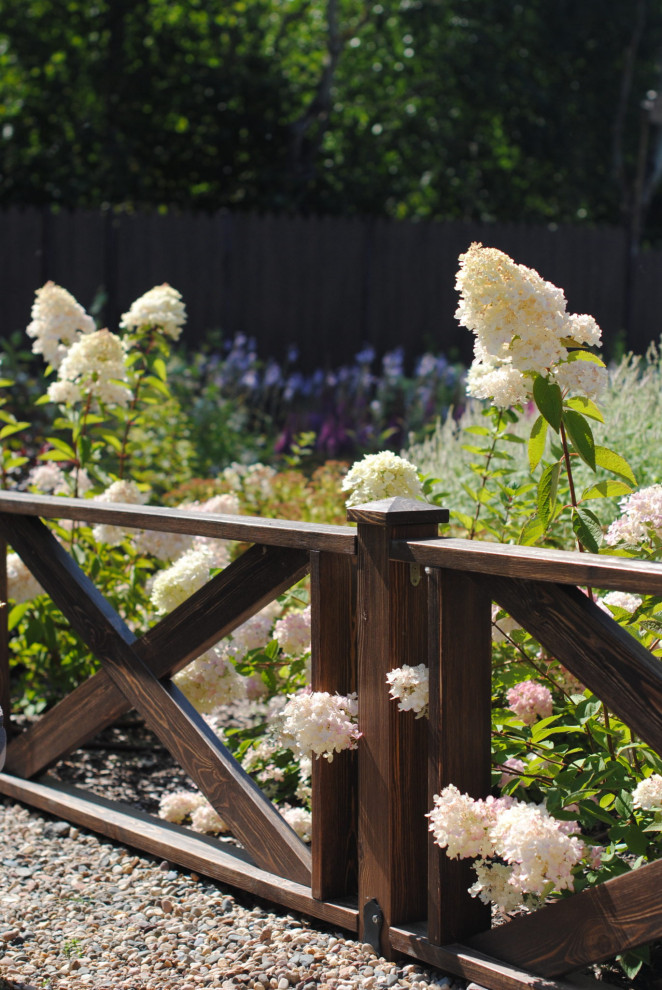 Дизайн участка с уклоном более 7 м.