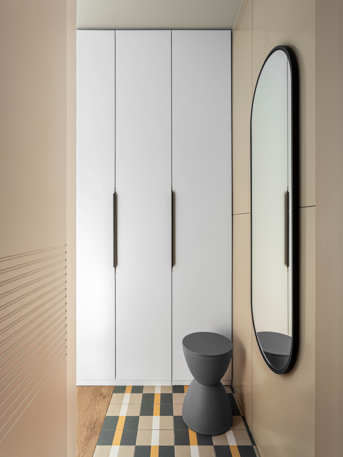 Студия 2. Прихожая