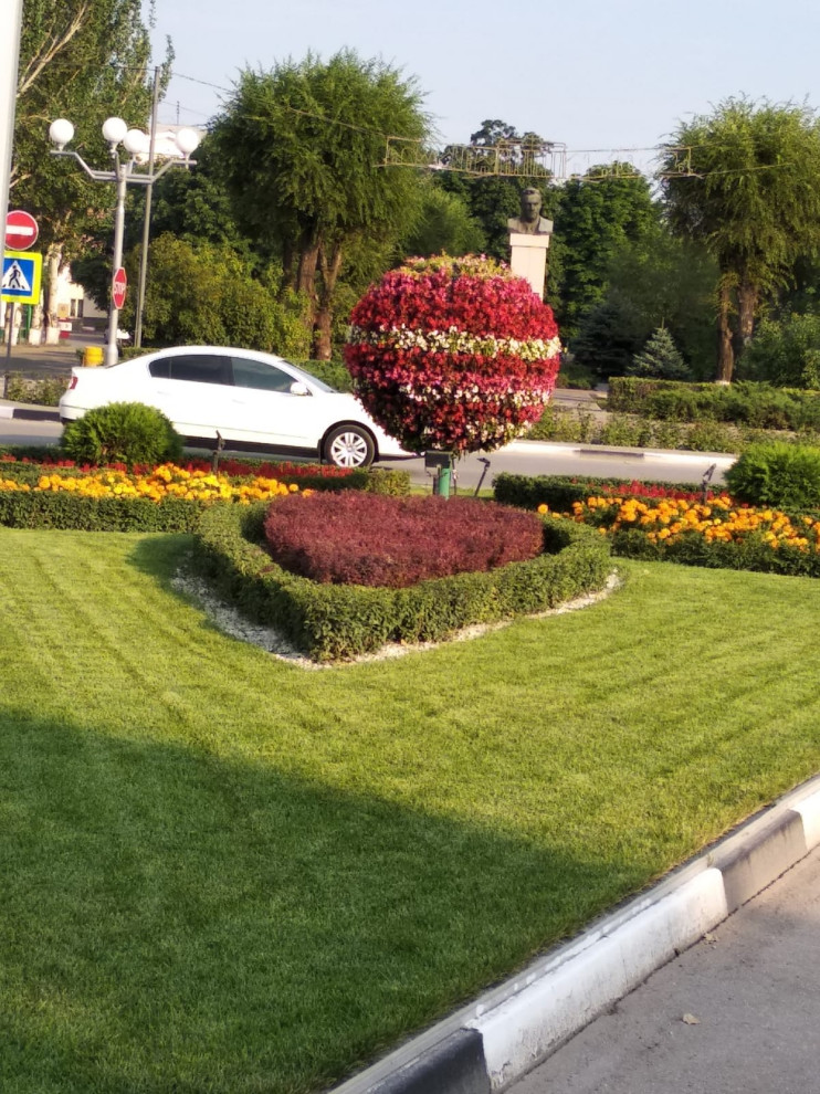 Городское озеленение- создание клумб