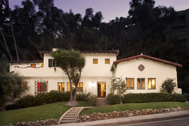 Hollywood Hills mediterraneo-fachada