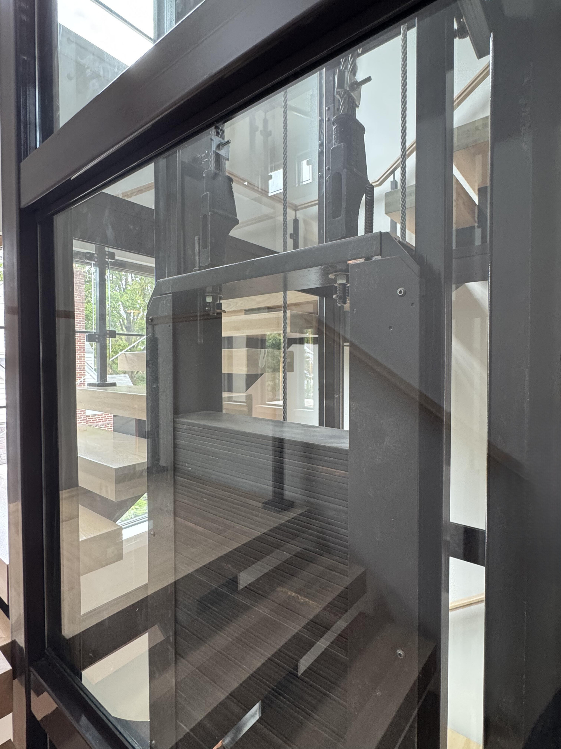 136_Modern Mono-Beam Encircling Glass Elevator, Bethesda, MD 20814