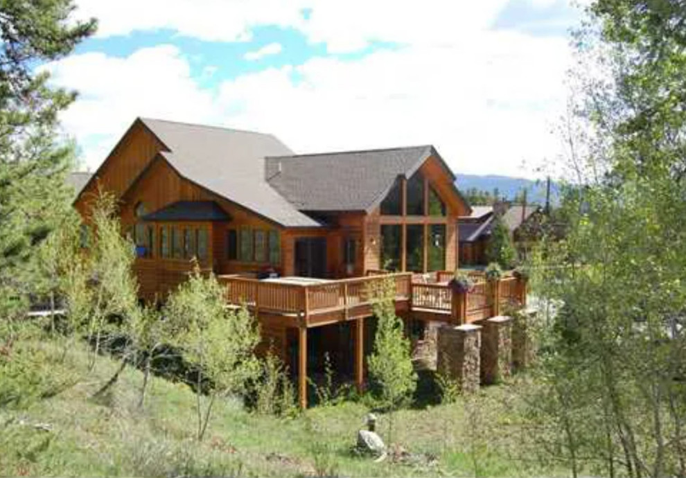 221 Forest Dr - Custom Partial-timber Frame Single-family home w/ ADU