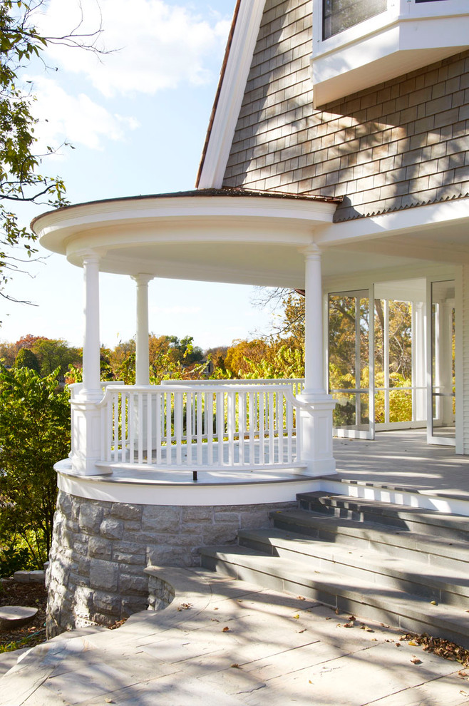 This is an example of a traditional verandah in Minneapolis.