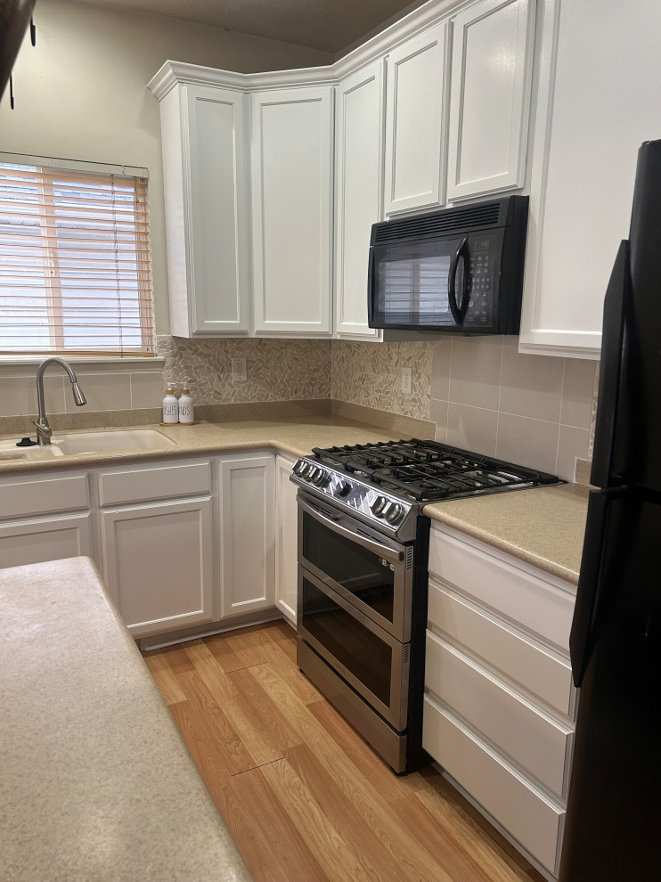 Kitchen Remodel & Backsplash Installation