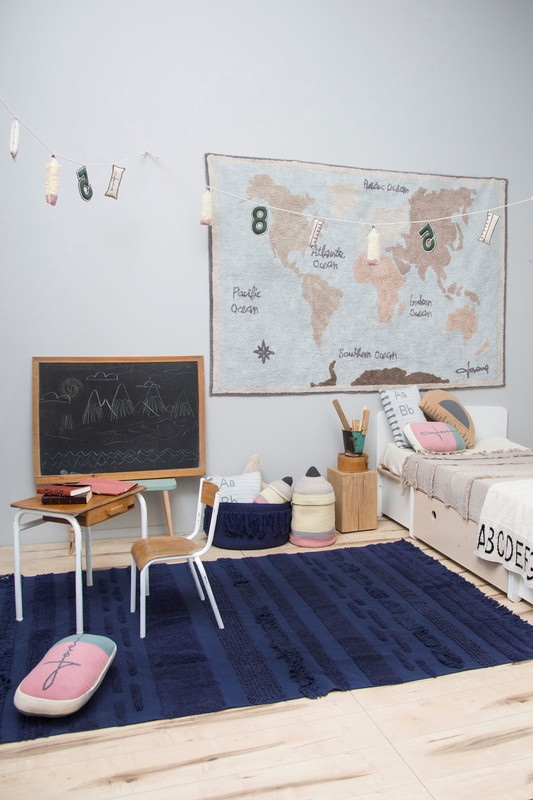 Contemporary kids' room in Moscow with grey walls for kids 4-10 years old.