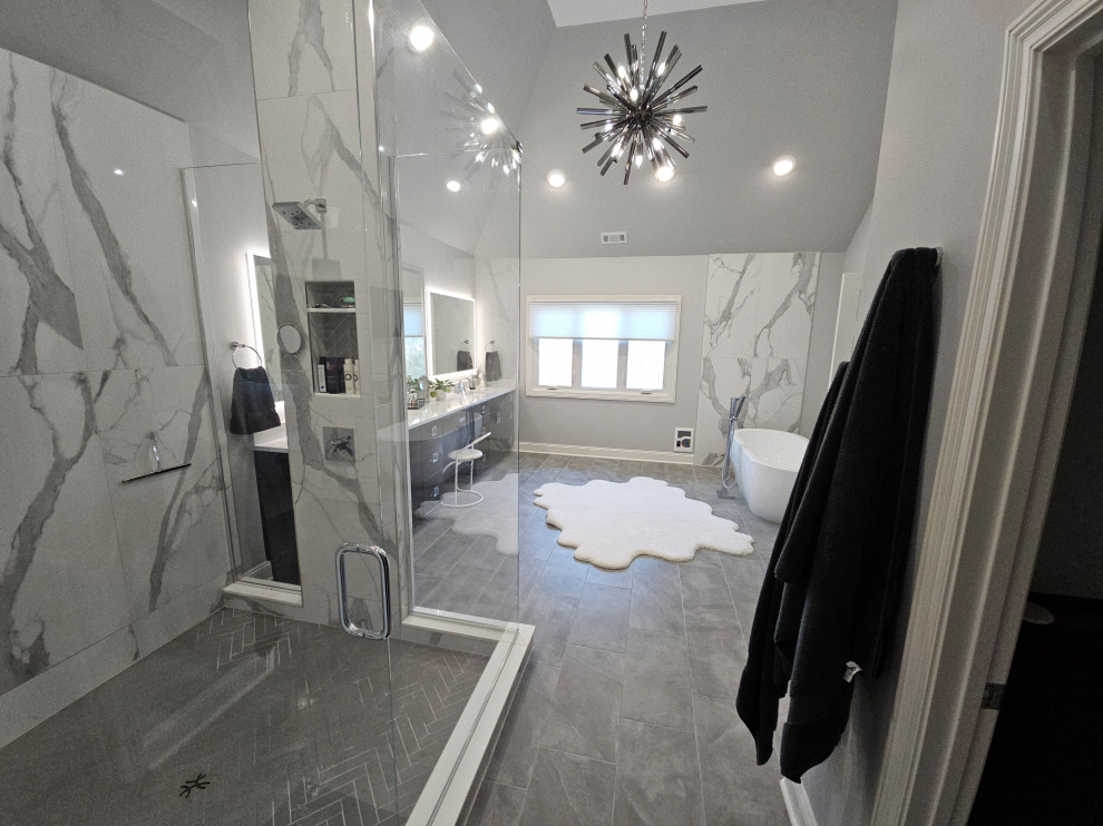 Minimalist home design photo in Indianapolis