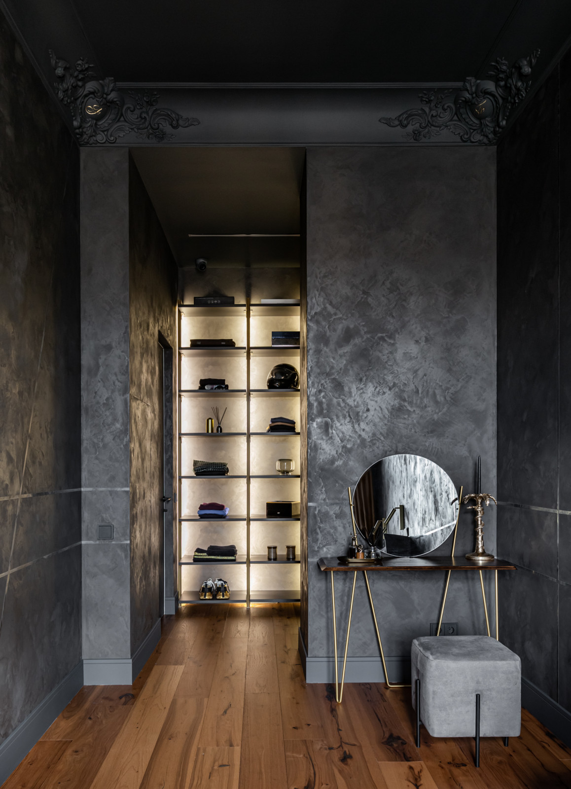 Черный интерьер 66м.кв.