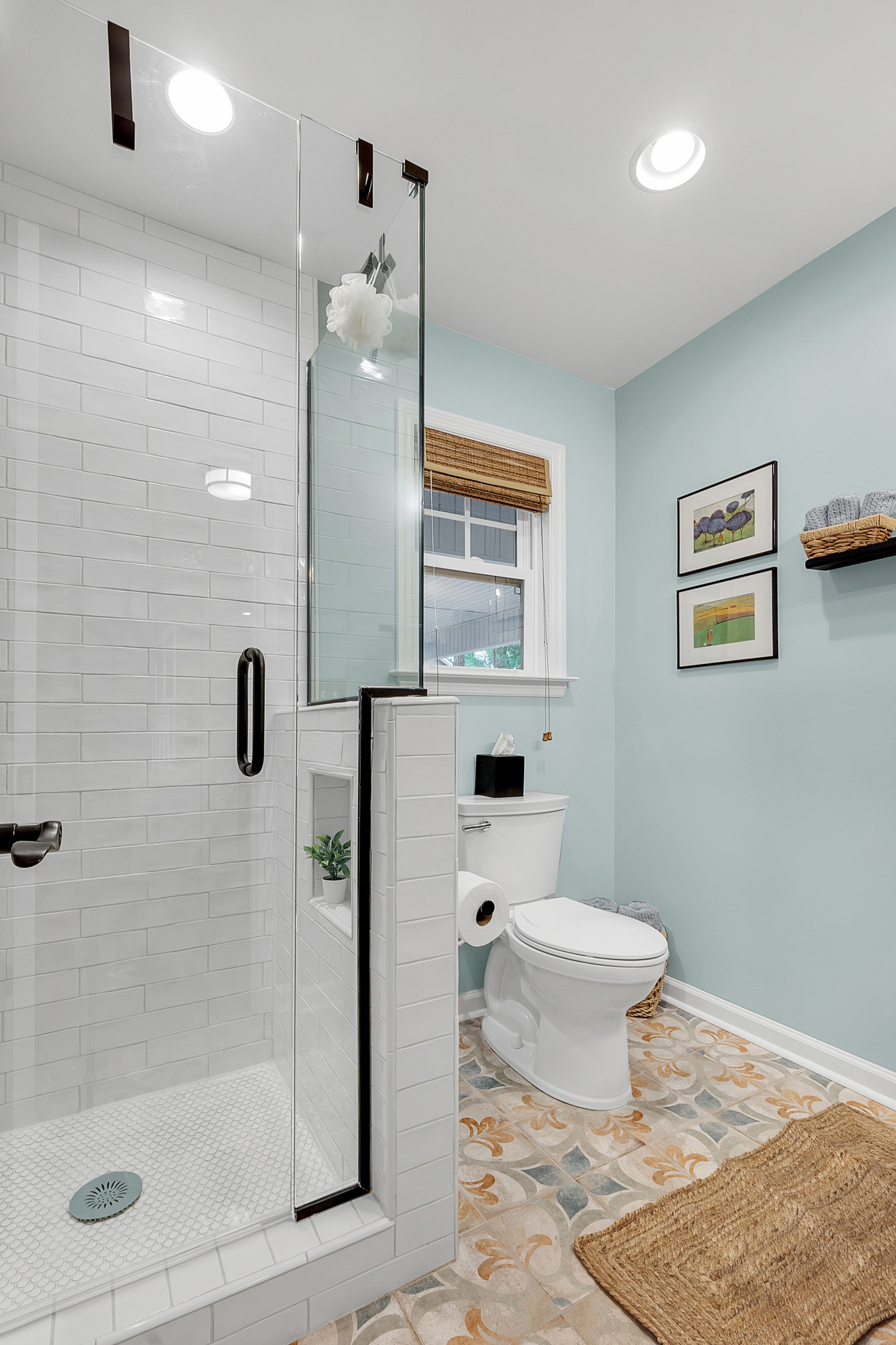 Cordele Addition- Hall Bath