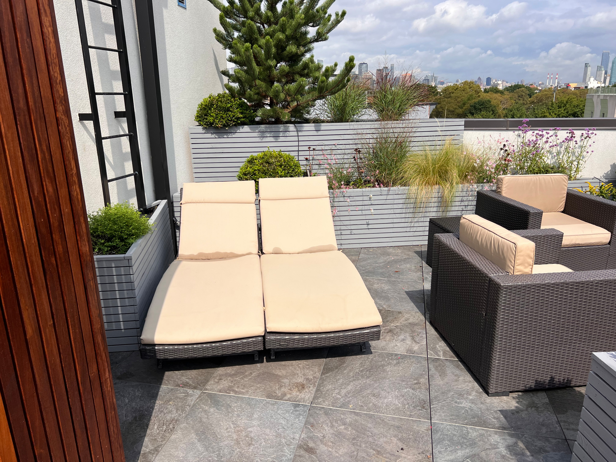 Williamsburg Roof Garden