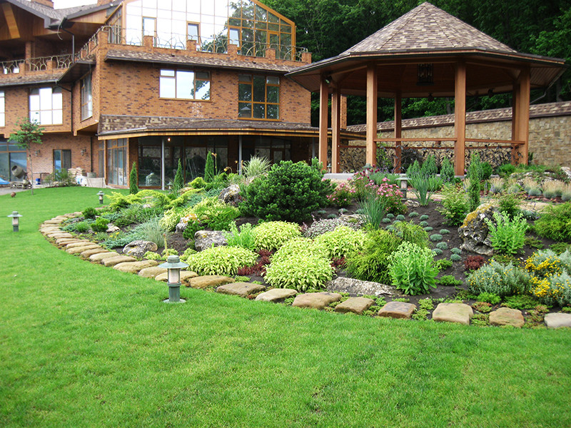 Частное домовладение с зимним садом