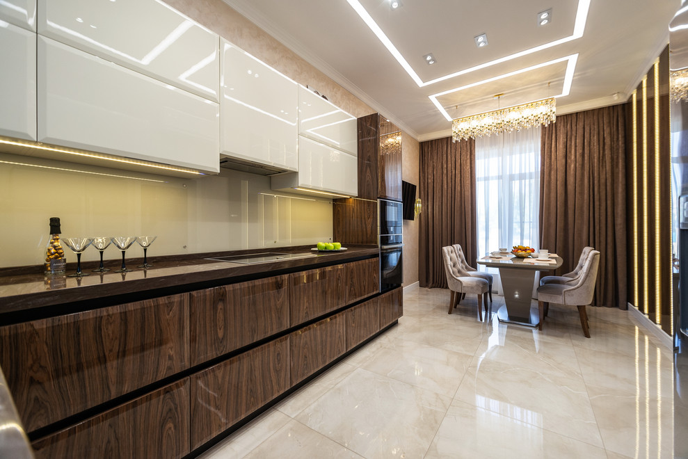 Дом с бассейном