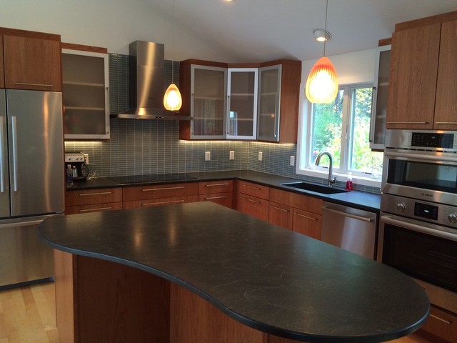Vivaro Aluminum Frame Kitchen Cabinet Doors With Frosted
