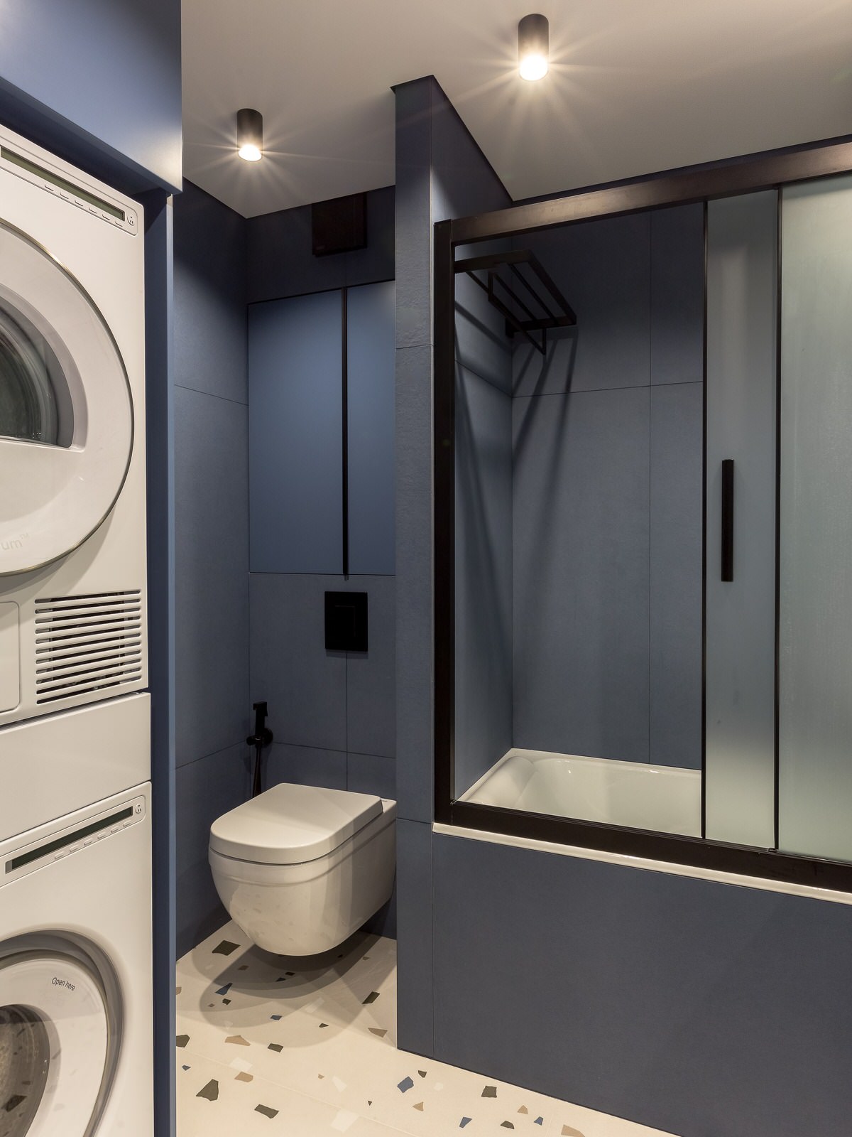 Синий, синий иней... на Ленинском (фото)