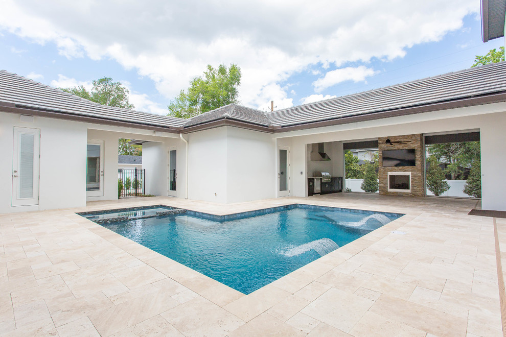 Transitional pool in Orlando.