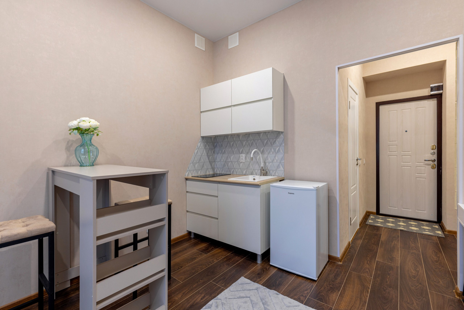 СТУДИЯ НА ЛЕНСОВЕТА