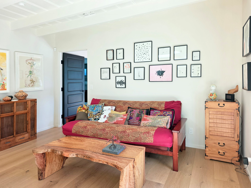 Mid-Century Modern House with Contemporary Art Collection