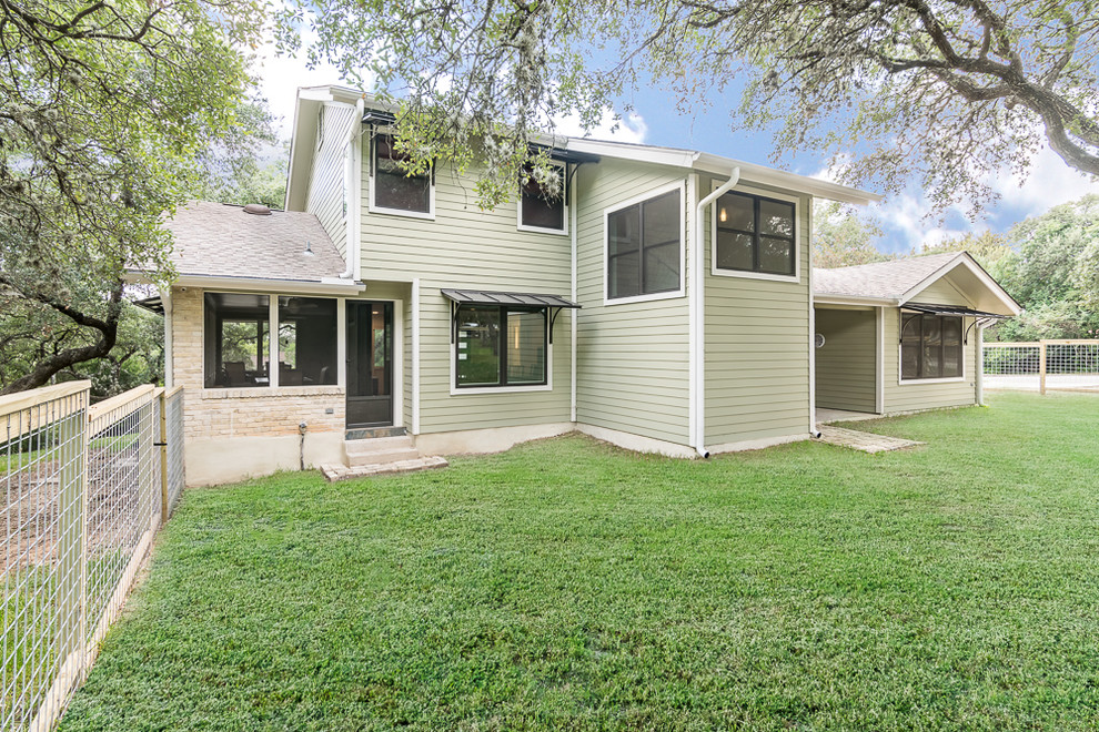 Home design - transitional home design idea in Austin