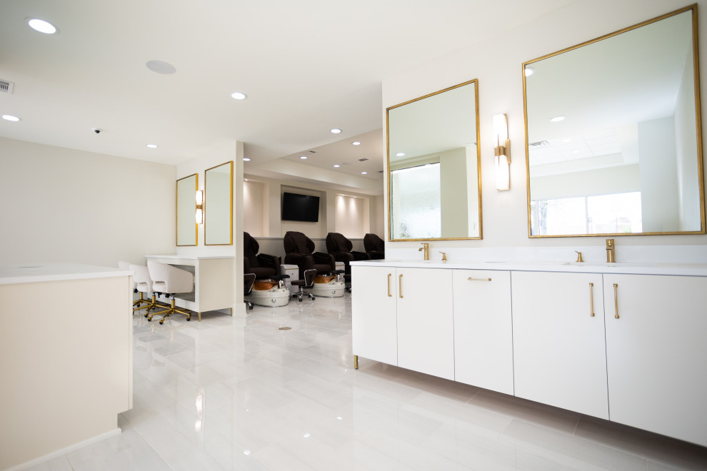 High End Nail Salon