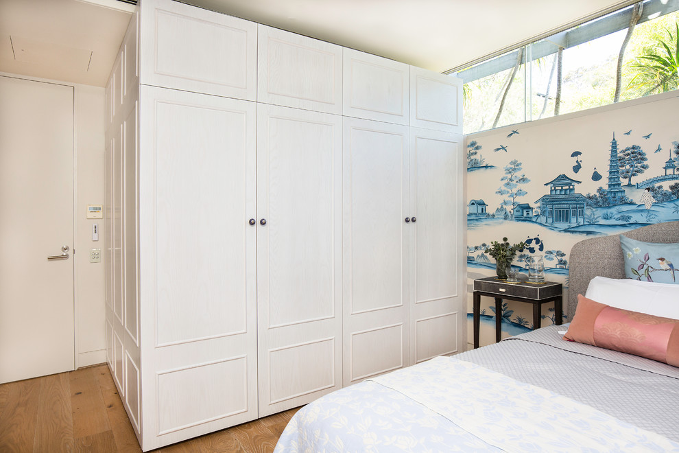 This is an example of a traditional bedroom in Sydney.
